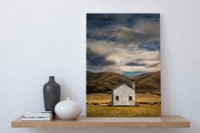 Load image into Gallery viewer, lone hut home hills maniototo central otago