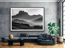 Load image into Gallery viewer, Castle Rock Coromandel Black & White