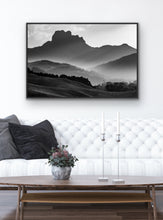 Load image into Gallery viewer, Castle Rock Coromandel Black & White