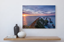 Load image into Gallery viewer, Nugget Point Lighthouse Sunstar