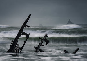 gairloch shipwreck taranaki waves