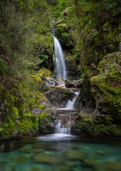 avalanche creek waterfall arthurs pass