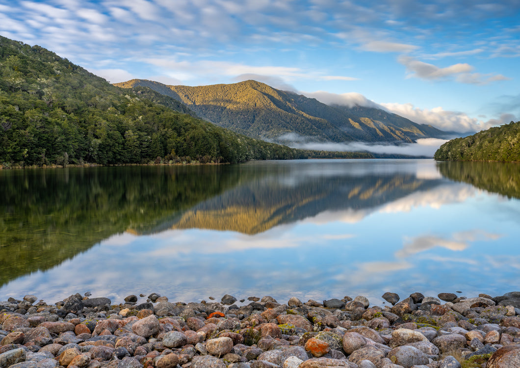 golden morning lake monowai fiordland
