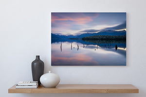 pink sunset colour lake monowai fiordland