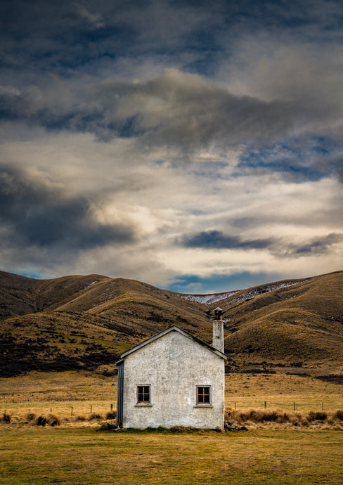 lone hut home hills maniototo central otago