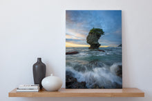 Load image into Gallery viewer, Motukiekie Beach Sunset Waves