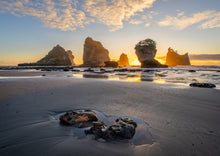 Load image into Gallery viewer, motukiekie beach starfish sunset