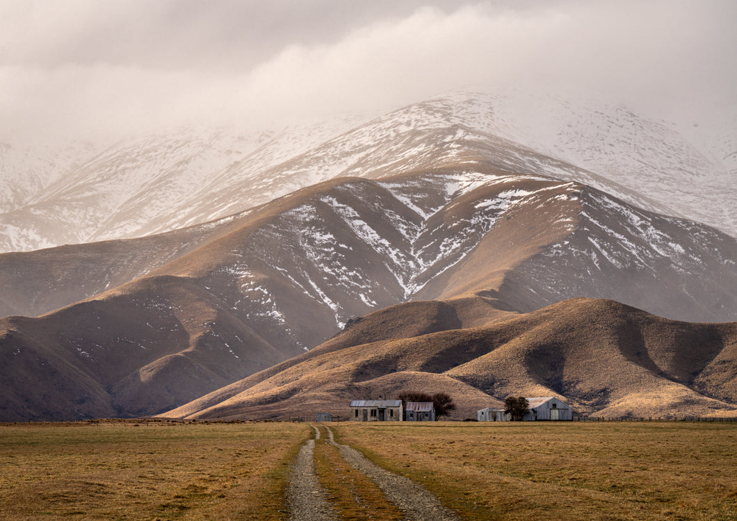 home hills huts hawkdun winter light