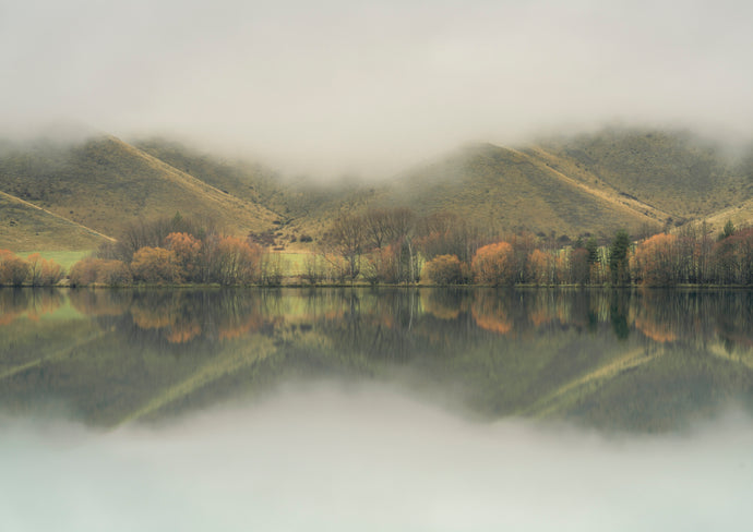 twizel lake fog reflections