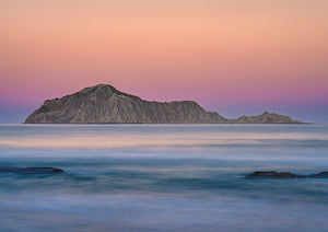 waimarama. beach dusk waves hawkes bay