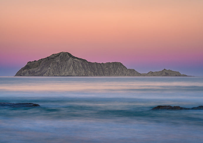 waimarama. beach dusk waves hawkes bay
