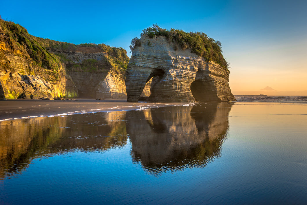 Elephant Rock Reflections Tongaporutu