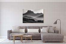 Load image into Gallery viewer, Castle Rock Coromandel Black &amp; White